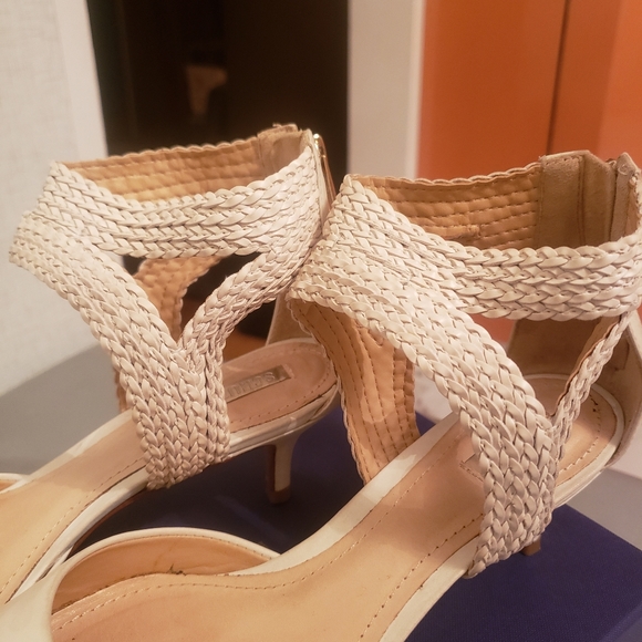 Women leather shoes - Picture 4 of 9